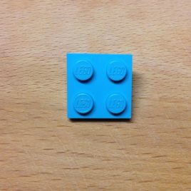 Broche azul claro 2x2 de LEGO®