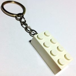 llavero LEGO blanco