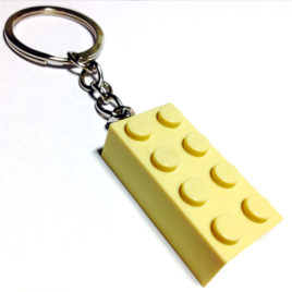 llavero LEGO beige