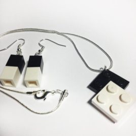 Conjunto pendientes y collar blanco y negro bisutería artesanal LEGO®