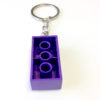 llavero LEGO morado